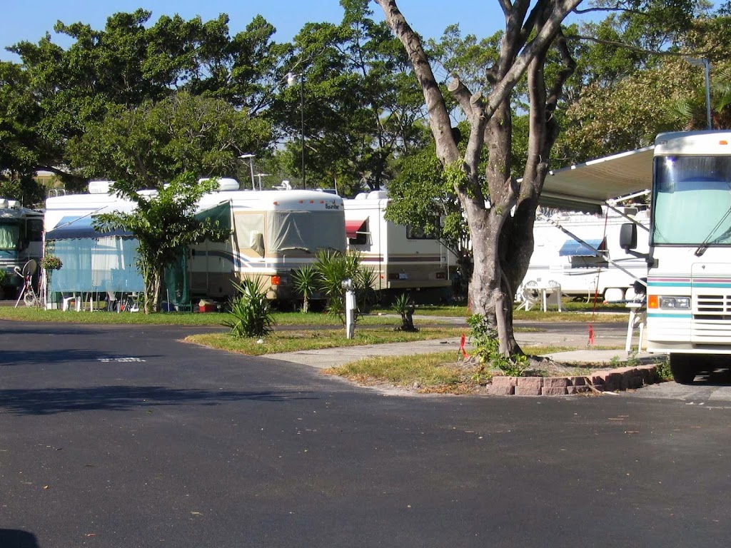 Paradise Island RV Resort | 2121 NW 29th Ct, Oakland Park, FL 33311, USA | Phone: (954) 485-1150