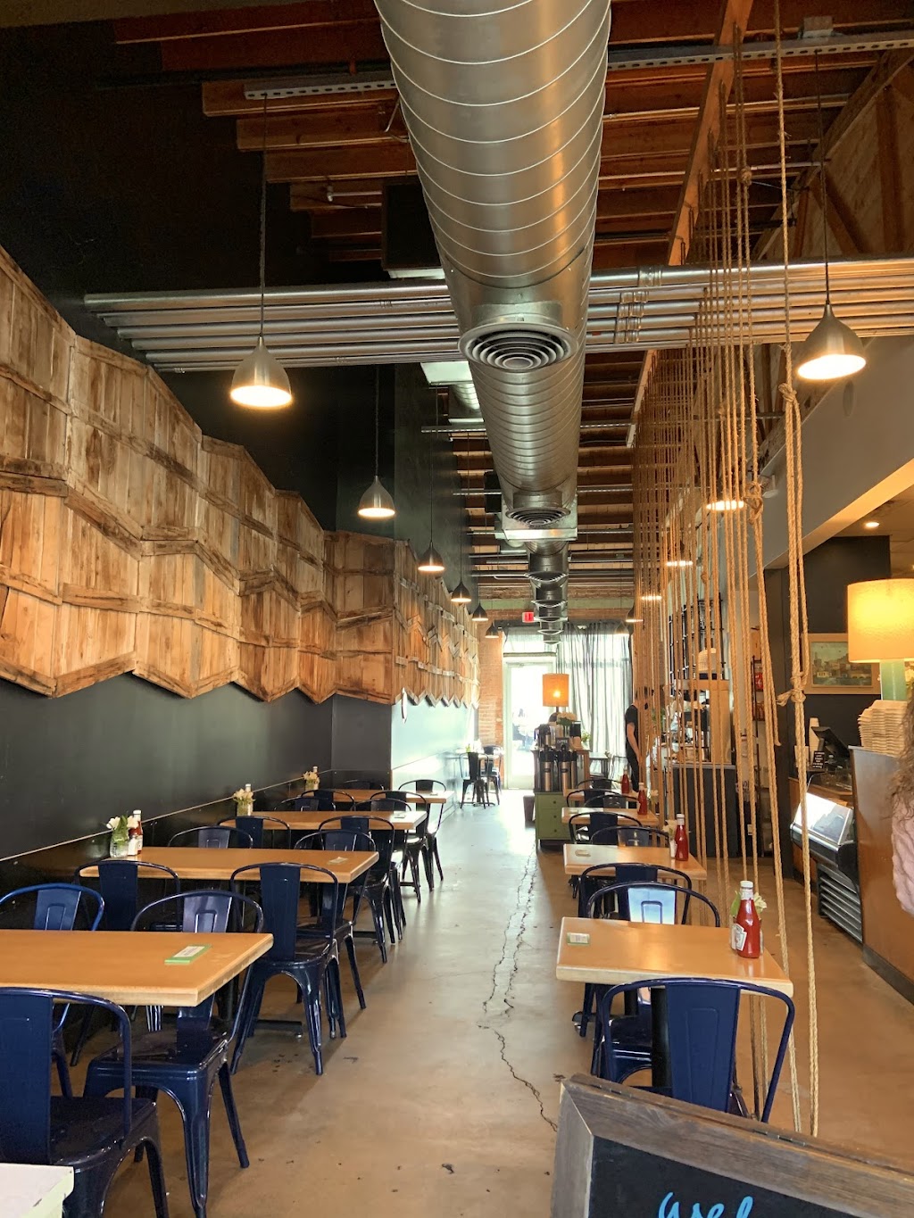 Vovomeena | 1515 N 7th Ave UNIT 170, Phoenix, AZ 85007, USA | Phone: (602) 252-2541