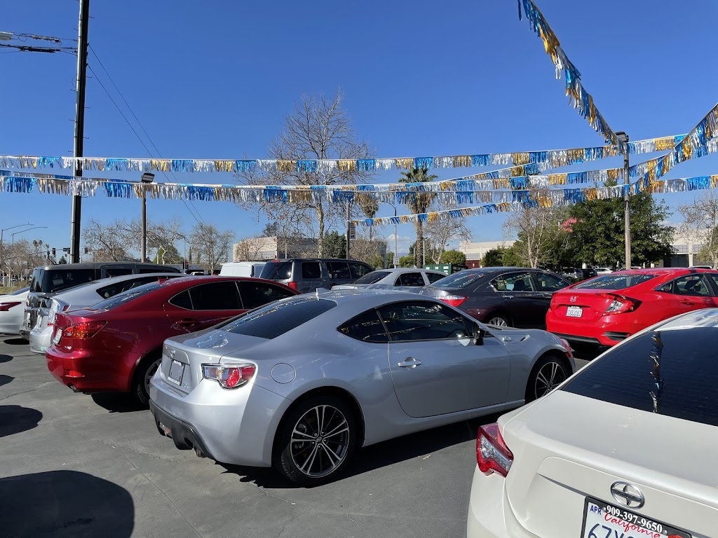 Pomona Valley Auto Sales | 1144 E Holt Ave, Pomona, CA 91767, USA | Phone: (909) 397-9650