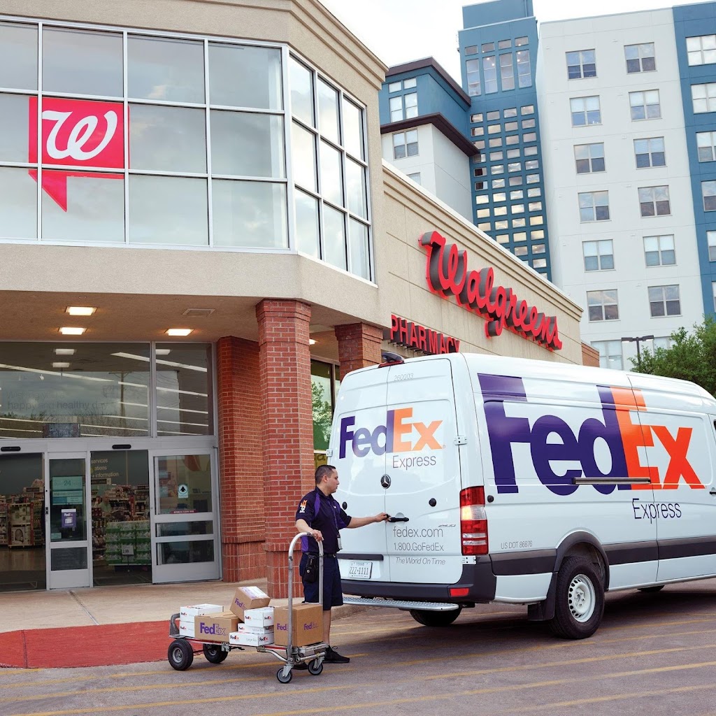 FedEx OnSite | 6807 Evergreen Way, Everett, WA 98203, USA | Phone: (800) 463-3339