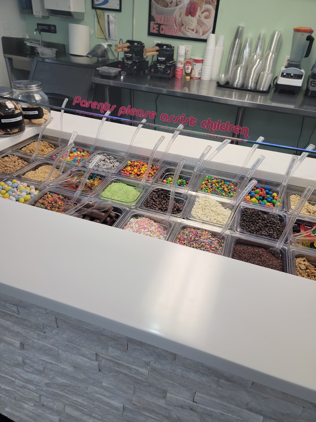 Swirl Fro-Yo | 3614, 2140 West Rd, Trenton, MI 48183, USA | Phone: (734) 561-3881