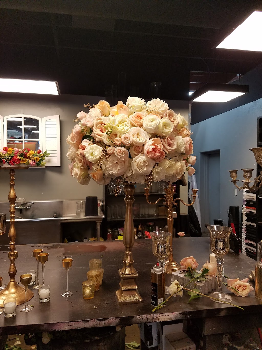 Flower Allie | 1314 E Chapman Ave, Fullerton, CA 92831 | Phone: (714) 738-0100