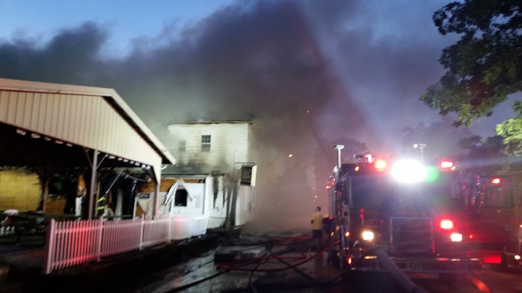 Mueths Tavern | 2 S Main St, Smithton, IL 62285, USA | Phone: (618) 277-8309