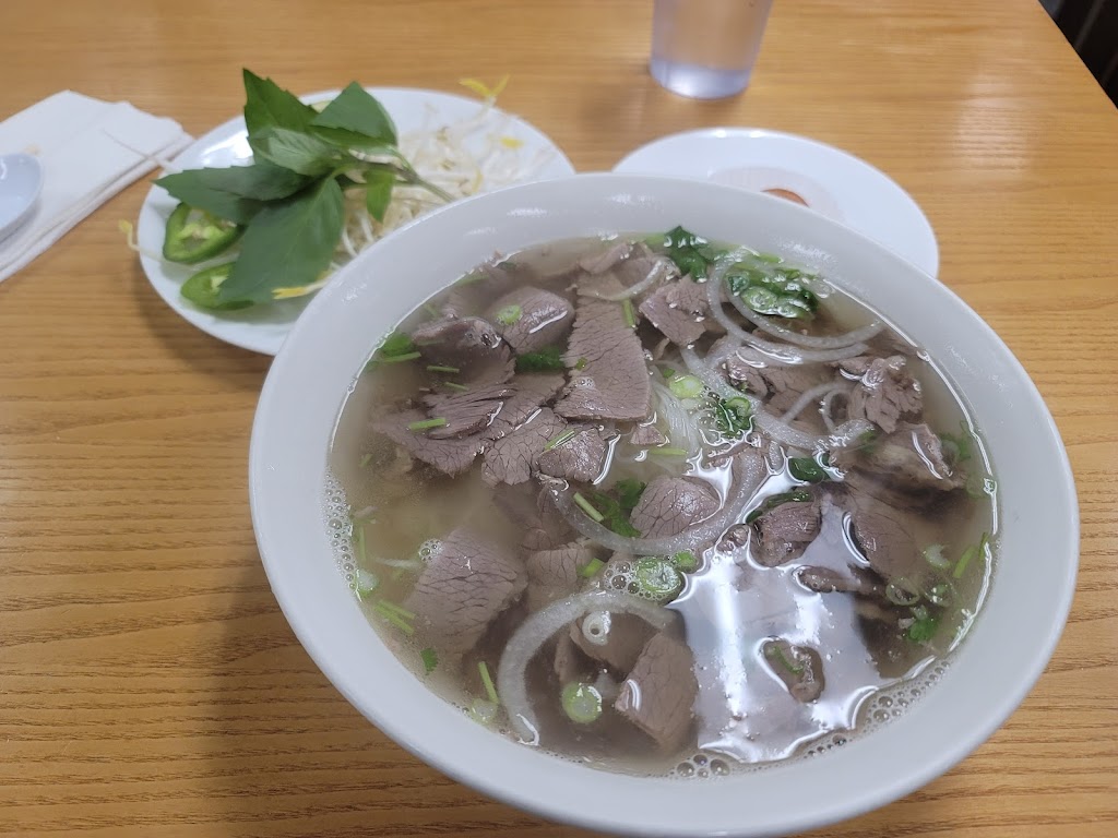 Phở Than Brothers | 16809 Hwy 99, Lynnwood, WA 98037, USA | Phone: (425) 999-6596