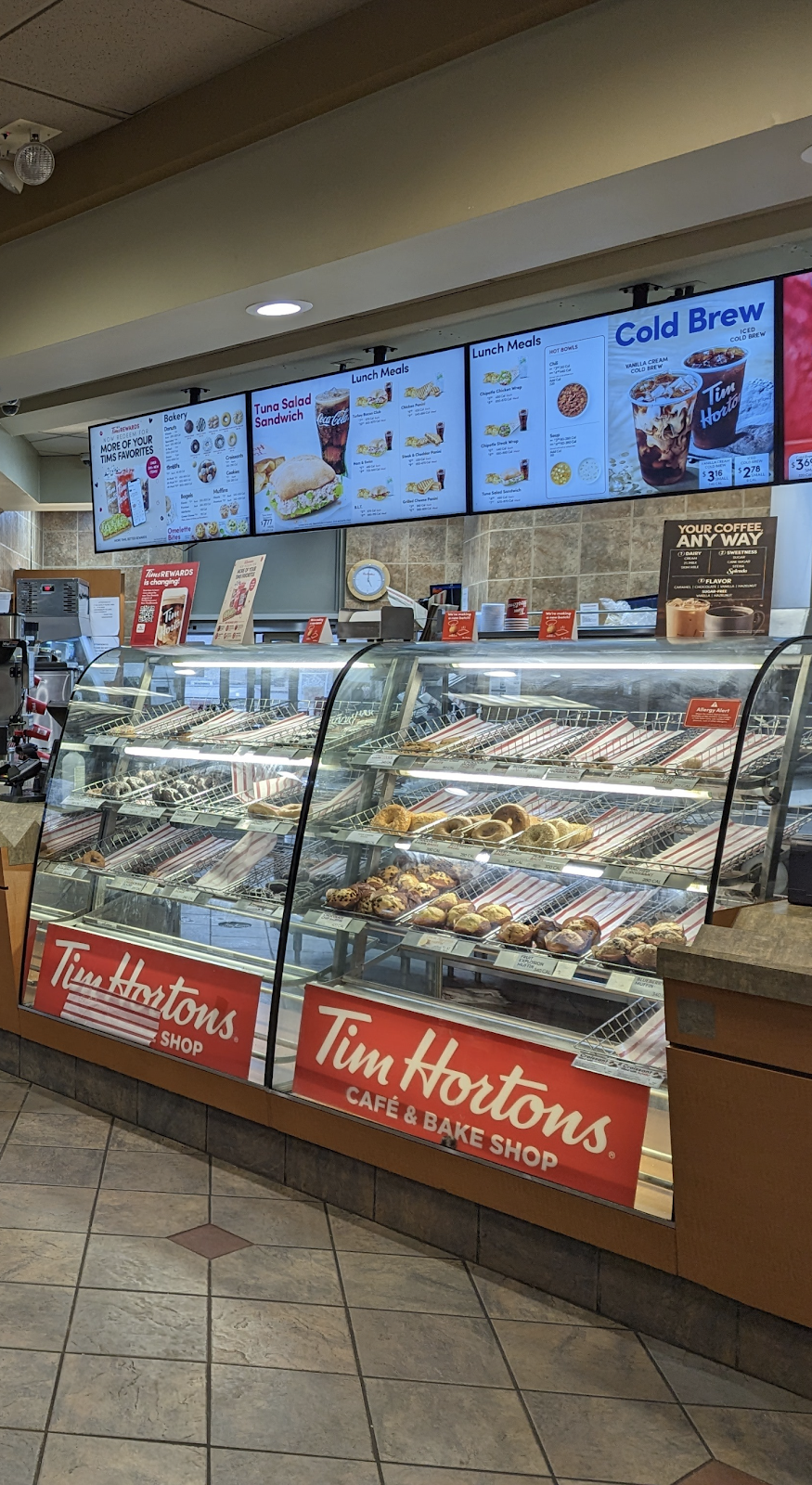 Tim Hortons | 617 Walton Blvd., Pontiac, MI 48340, USA | Phone: (248) 276-7588