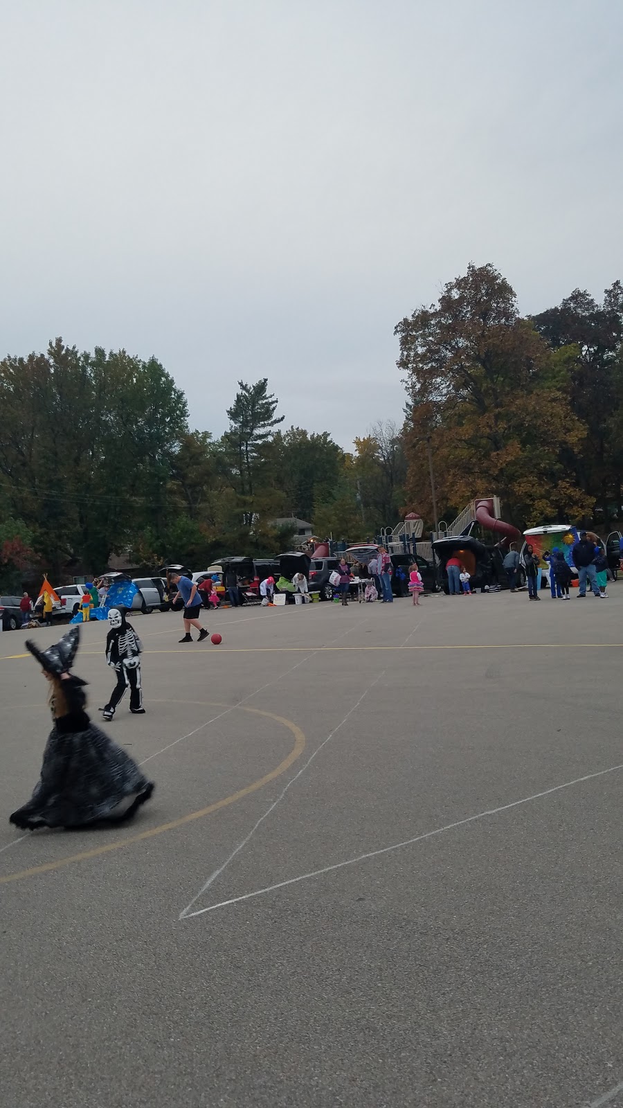 Claymont Elementary School | 405 Country Club Dr, Ballwin, MO 63011, USA | Phone: (314) 415-6150