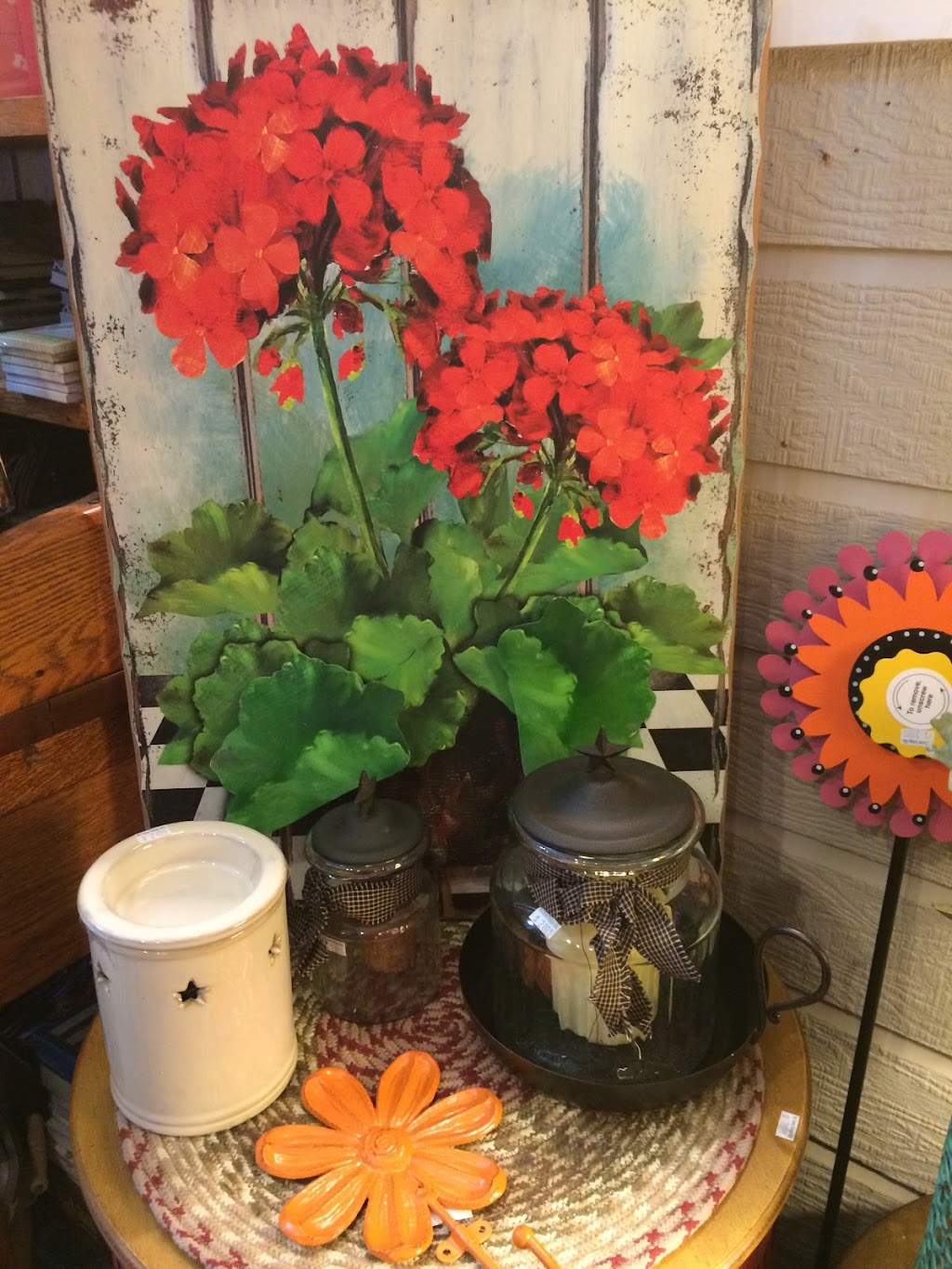 Our Corner Cottage Gifts | 1265 Co Rd 20, Wahoo, NE 68066, USA | Phone: (402) 443-3345