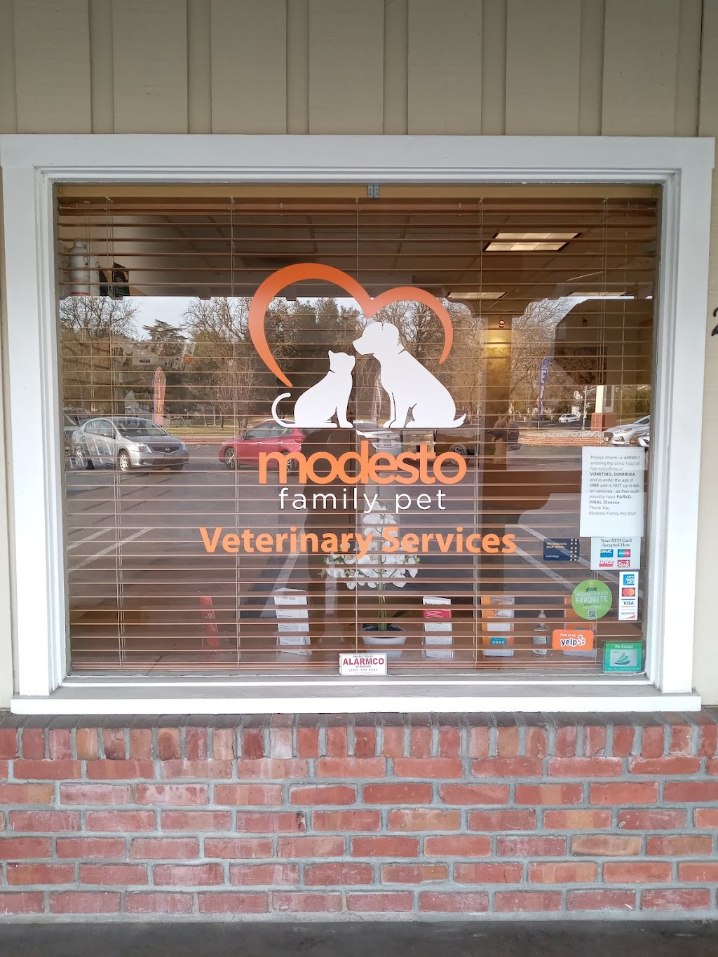 Modesto Family Pet | 2104 College Ave, Modesto, CA 95350, USA | Phone: (209) 275-1213