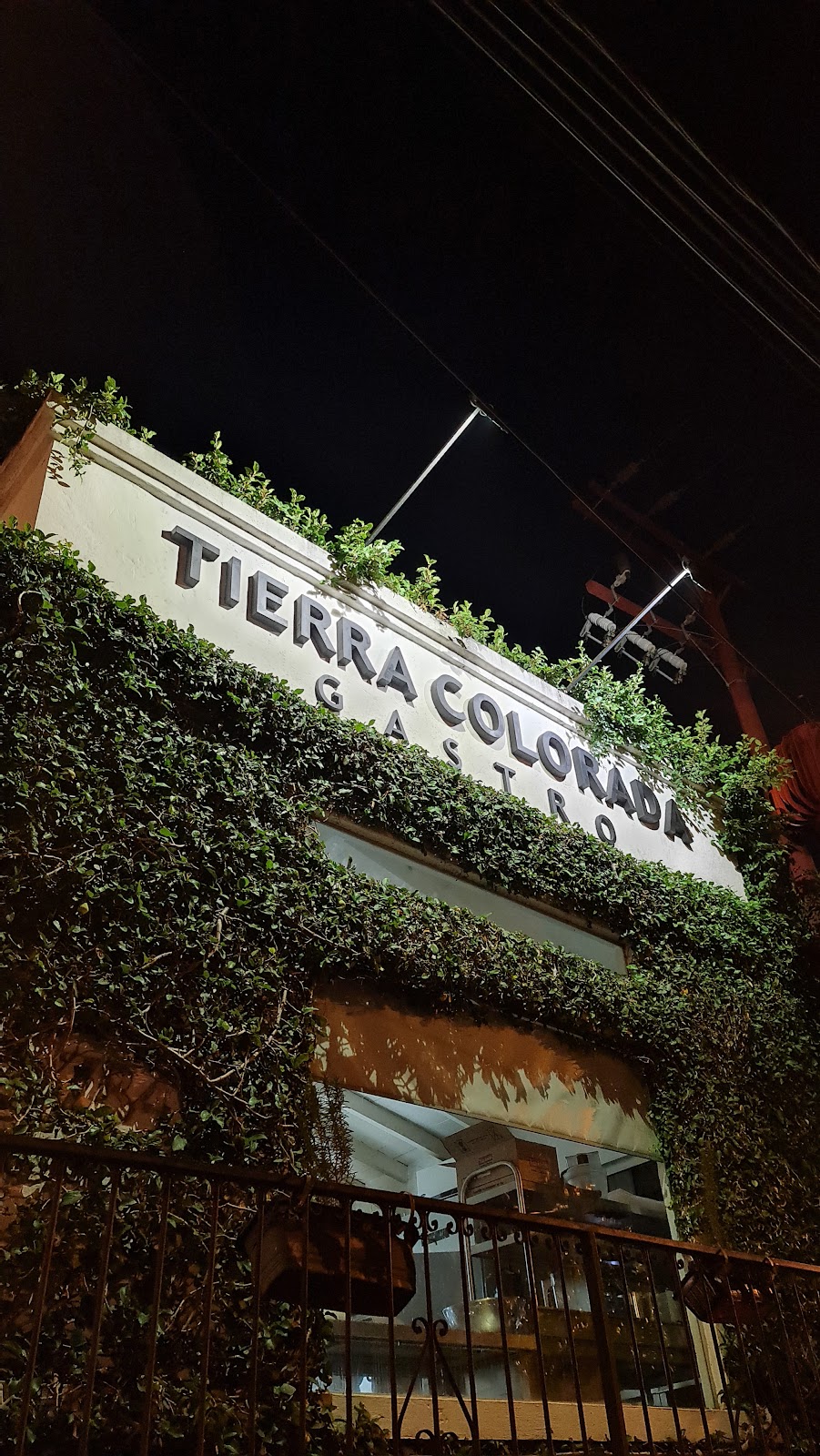 Tierra Colorada Gastro | Av. Santísima Trinidad, Asunción, Paraguay | Phone: (021) 663 335