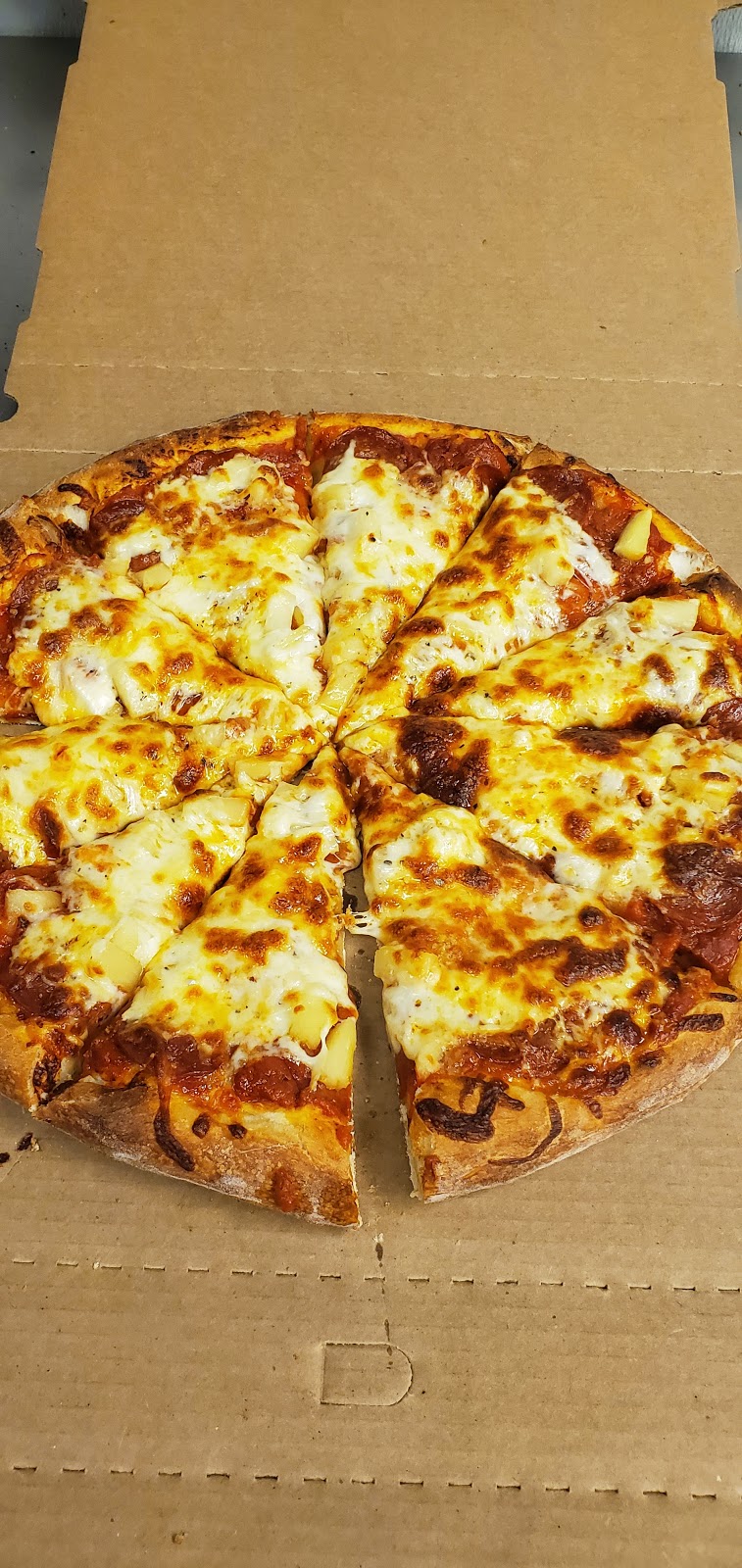 Chanticlear Pizza | 19201 Lake George Blvd, Oak Grove, MN 55303, USA | Phone: (763) 432-9180