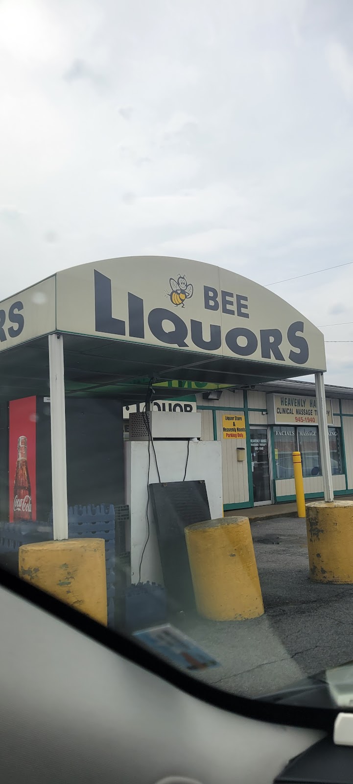 Bee Liquors | 710 N Hobart Rd Suite B, Hobart, IN 46342, USA | Phone: (219) 942-5858