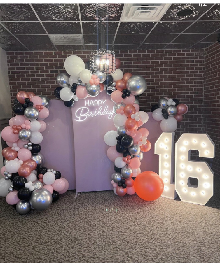 Party Balloons by Q | 3501 Huntleigh Dr, Raleigh, NC 27604, United States | Phone: (919) 899-4700