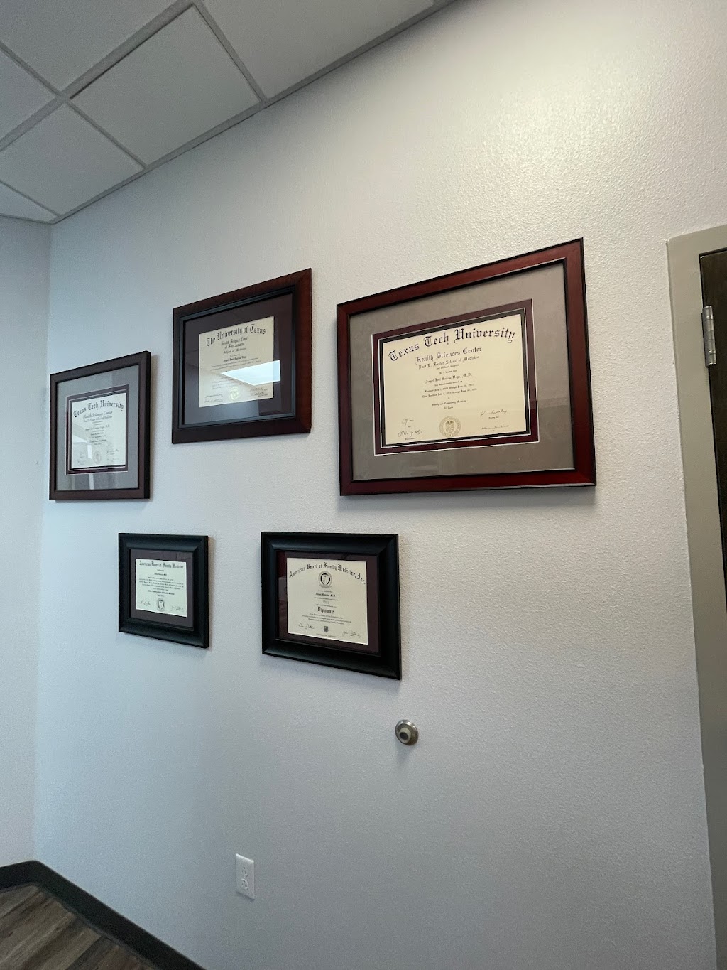 El Paso Center for Family & Sports Medicine: Angel Garcia, MD | 11851 Physicians Dr, El Paso, TX 79936, USA | Phone: (915) 493-6646