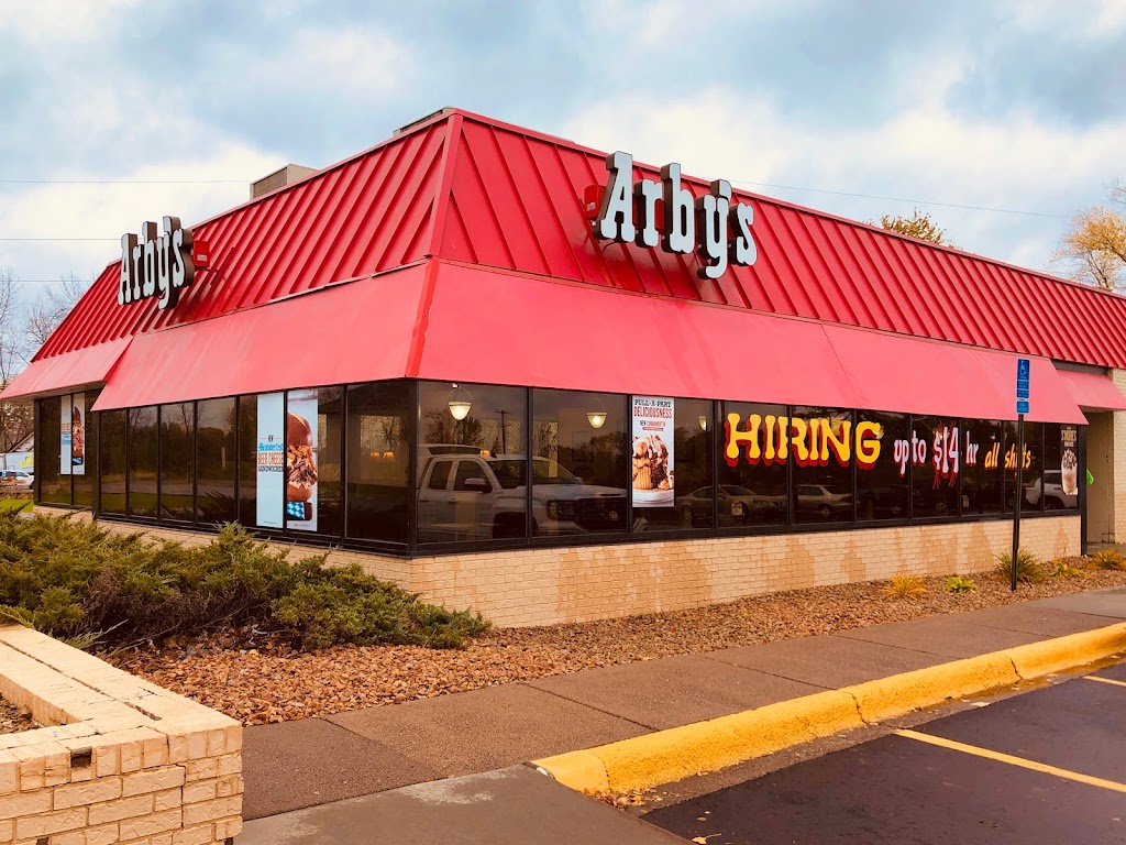 Arbys | 12400 Lake Blvd, Lindstrom, MN 55045 | Phone: (651) 257-1500