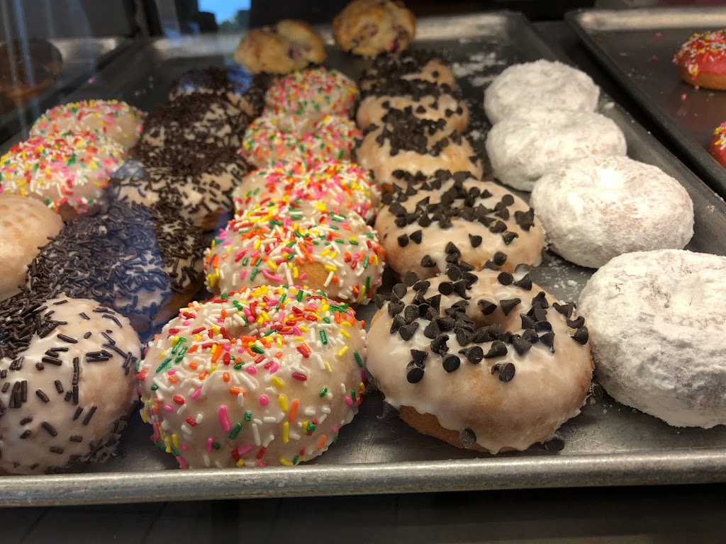Stevenson Donuts & Bakery | 25814 Hemingway Ave, Stevenson Ranch, CA 91381, USA | Phone: (661) 799-7537