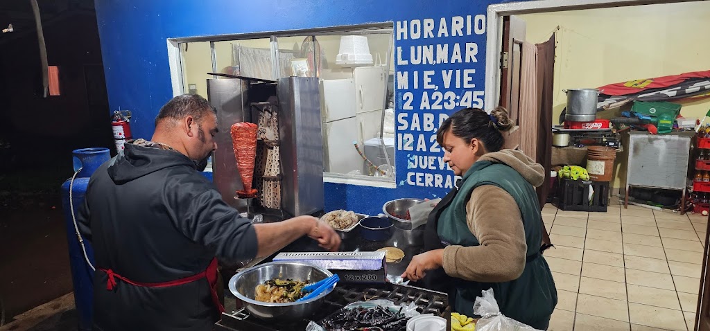 Taqueria La Montaña | Rosarito - Ensenada, 22765 La Misión, B.C., Mexico | Phone: 646 237 2652