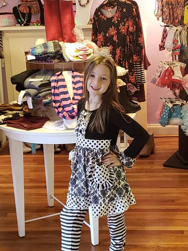 Pretty in Pink Boutique of Shelbyville | 1745 Midland Trail, Shelbyville, KY 40065, USA | Phone: (502) 655-0160