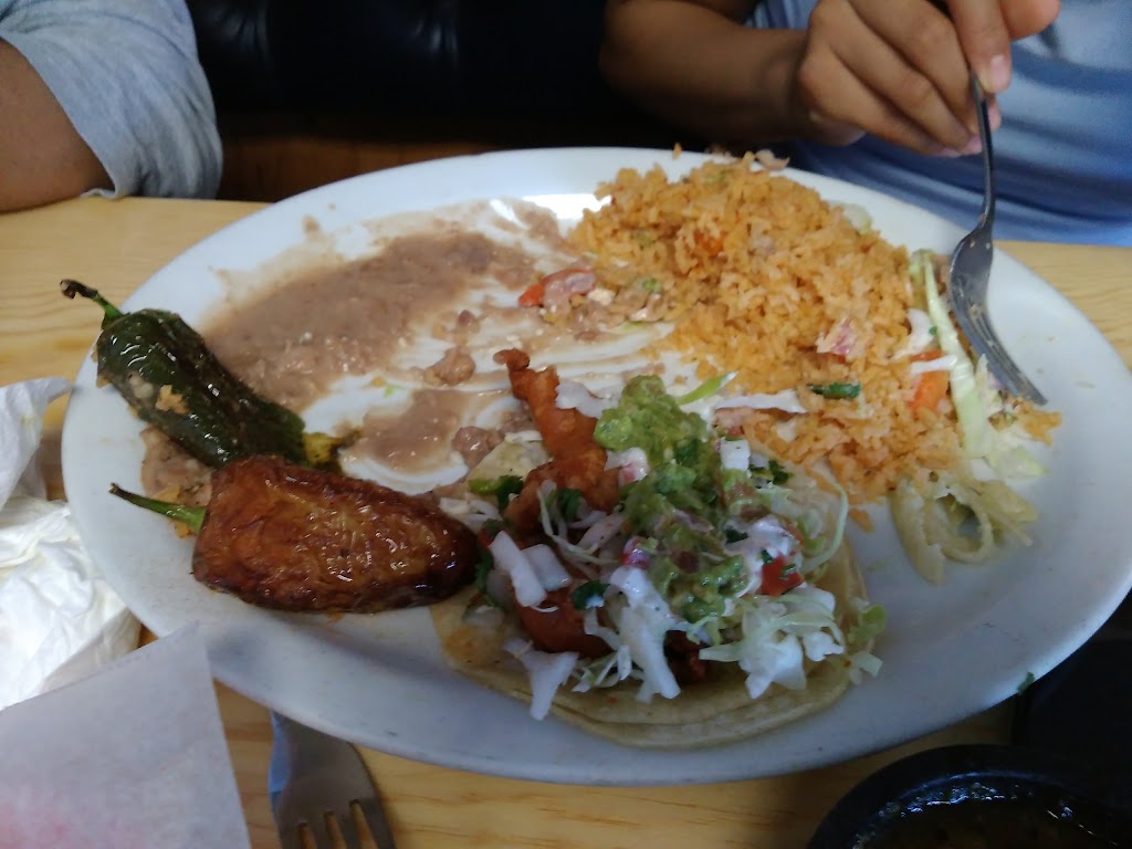 El Marinero Mexican Restaurant | 541 S Azusa Ave, La Puente, CA 91744, USA | Phone: (626) 810-8700