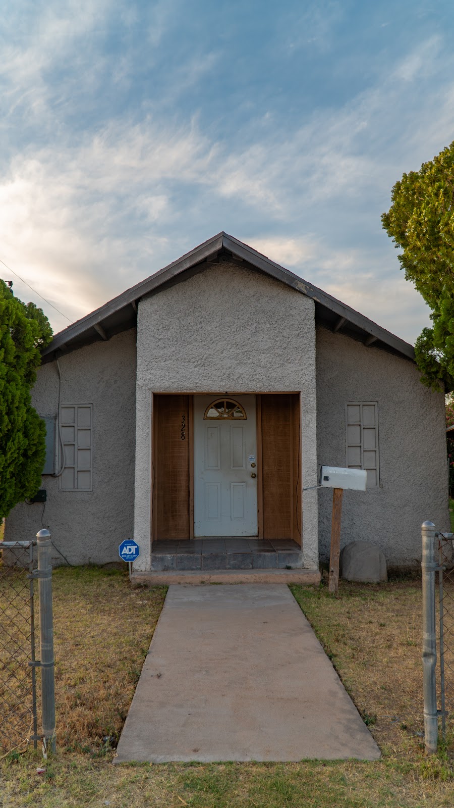 Templo La Hermosa | 328 W 2nd Pl, Eloy, AZ 85131, USA | Phone: (520) 709-1170