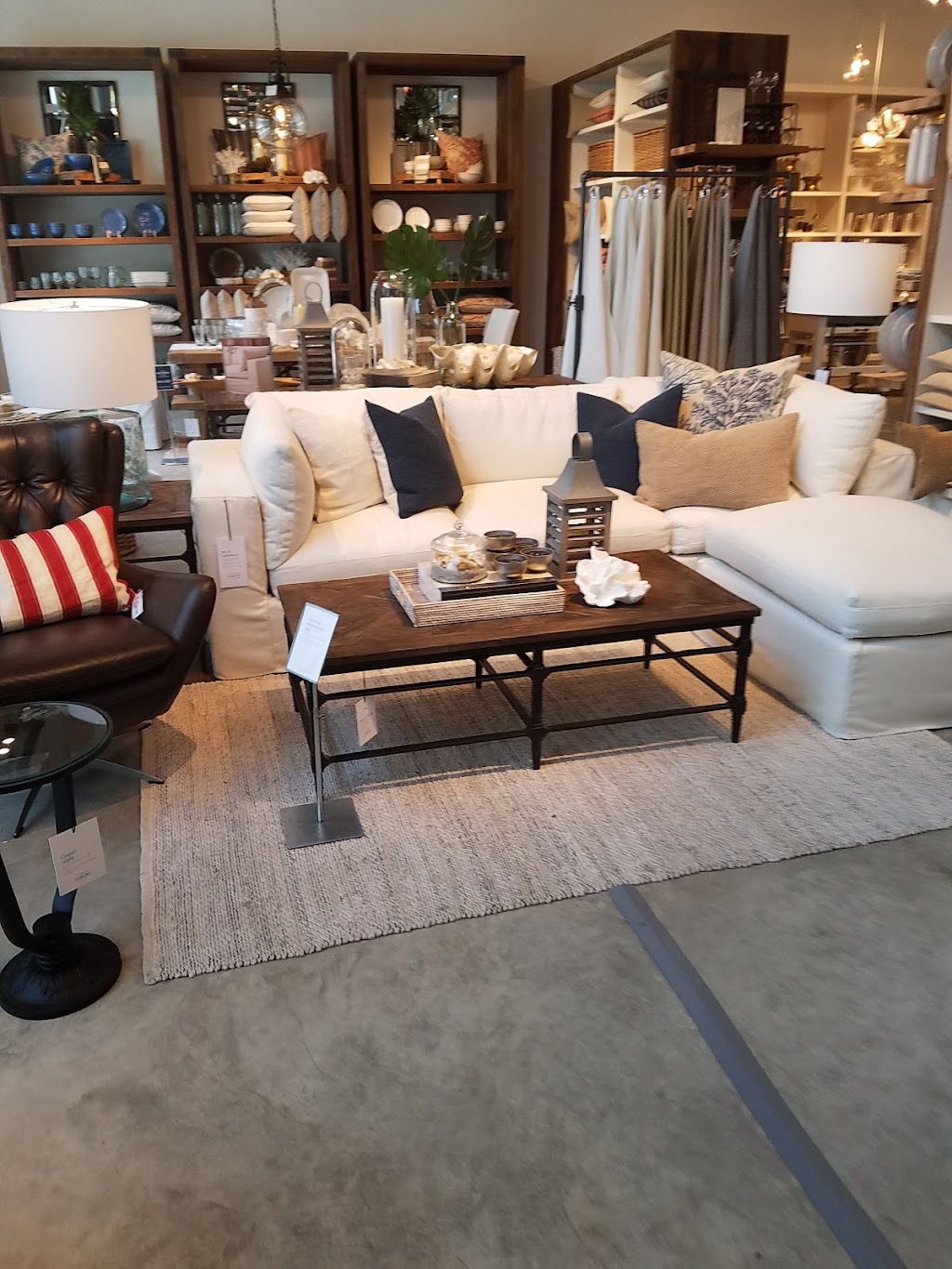 Pottery Barn | 311 Park Ave Ste 127, Shaker Heights, OH 44122, USA | Phone: (216) 378-2232