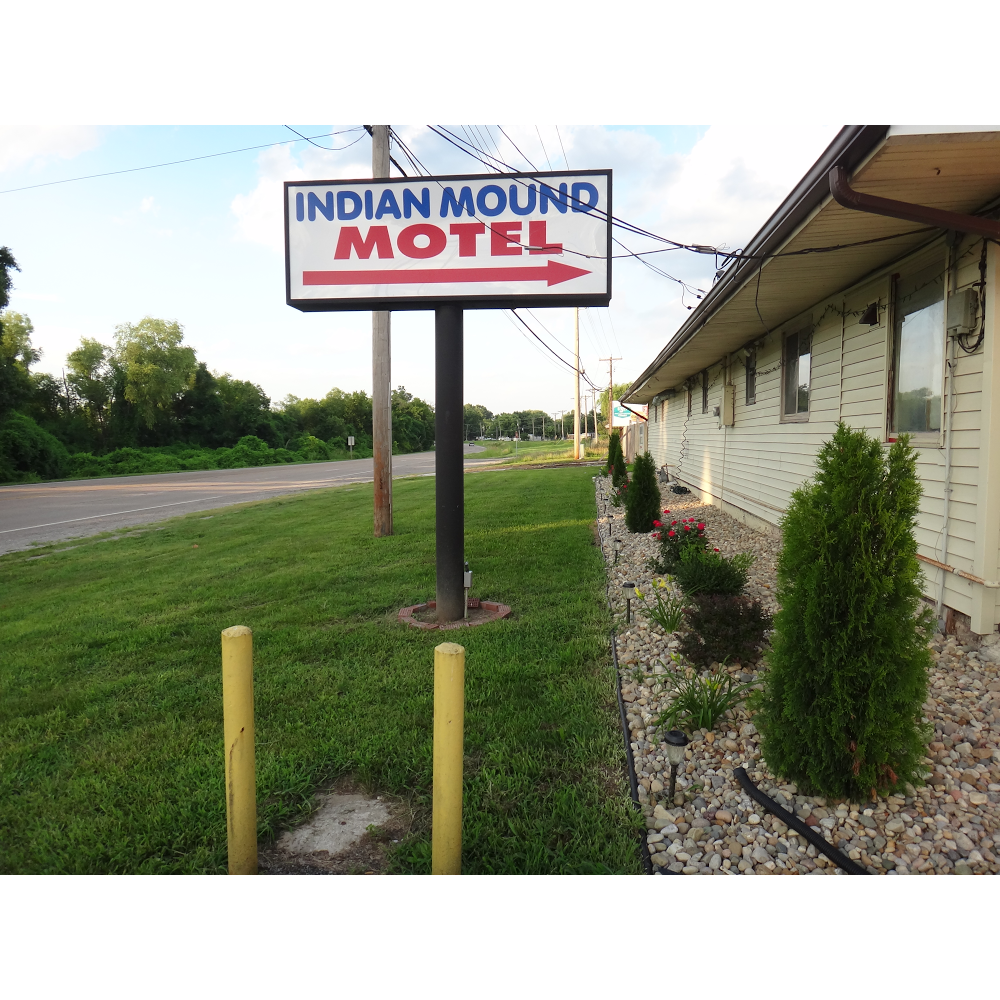 Indian Mound Motel | 4700 Collinsville Rd, Fairmont City, IL 62201, USA | Phone: (618) 271-9570