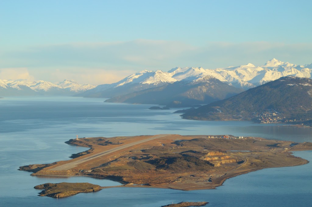 Ushuaia Aeroclub | Luis Pedro Fique 151, V9410 Ushuaia, Tierra del Fuego, Argentina | Phone: 02901 42-1717