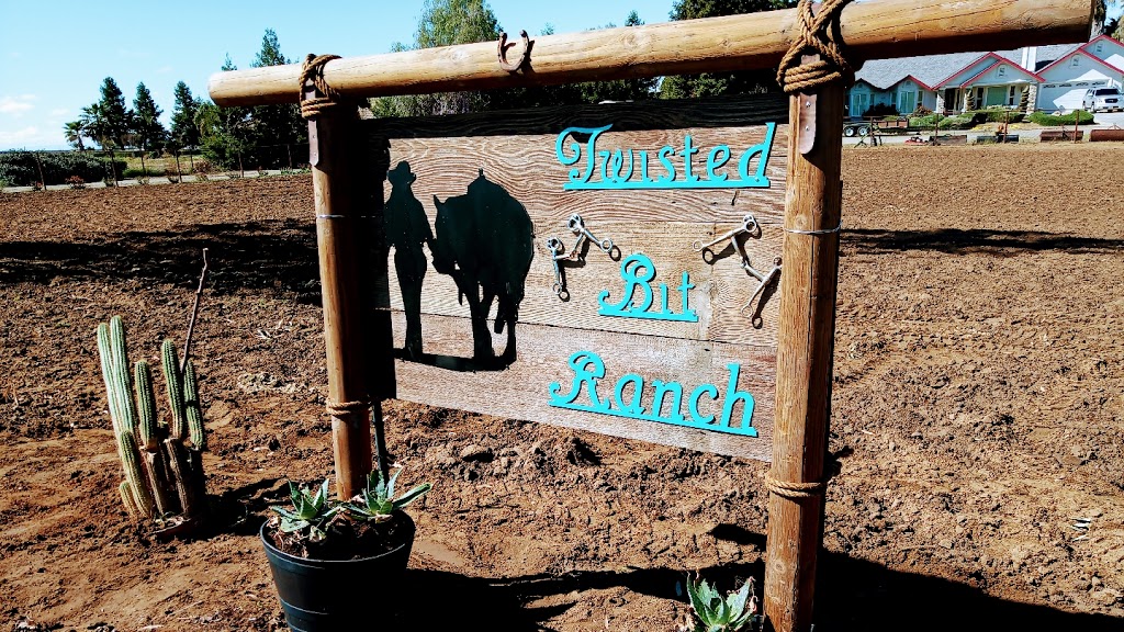 Twisted Bit Ranch | 21844 Rd 29 1/2, Madera, CA 93638, USA | Phone: (559) 931-2400