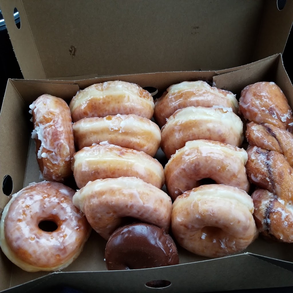 The Donut | 1615 S Gaffey St, San Pedro, CA 90731, USA | Phone: (310) 831-2123