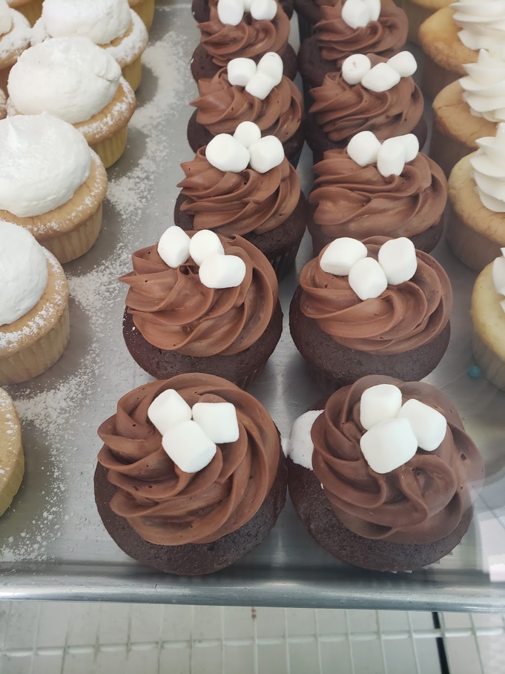 Tasty Treats Bakery | 6806 Indianapolis Blvd, Hammond, IN 46323, USA | Phone: (219) 381-4028