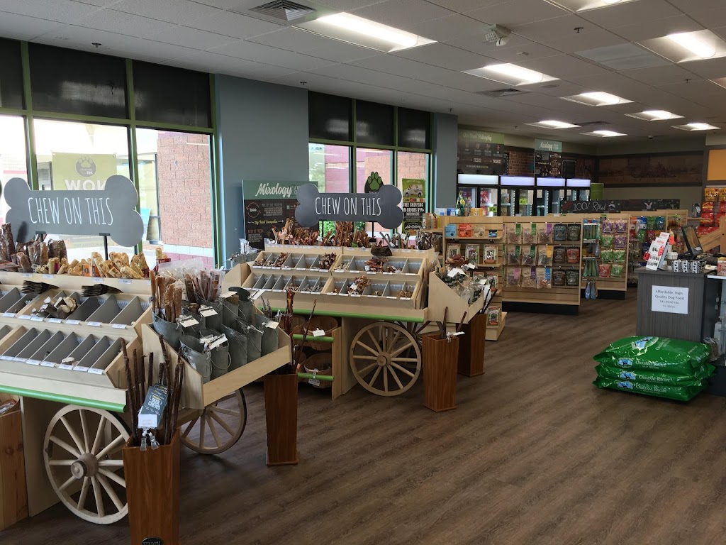 Bentleys Pet Stuff and Grooming & Self-Wash | 1249 E Higgins Rd Unit 1, Schaumburg, IL 60173, USA | Phone: (630) 635-2344