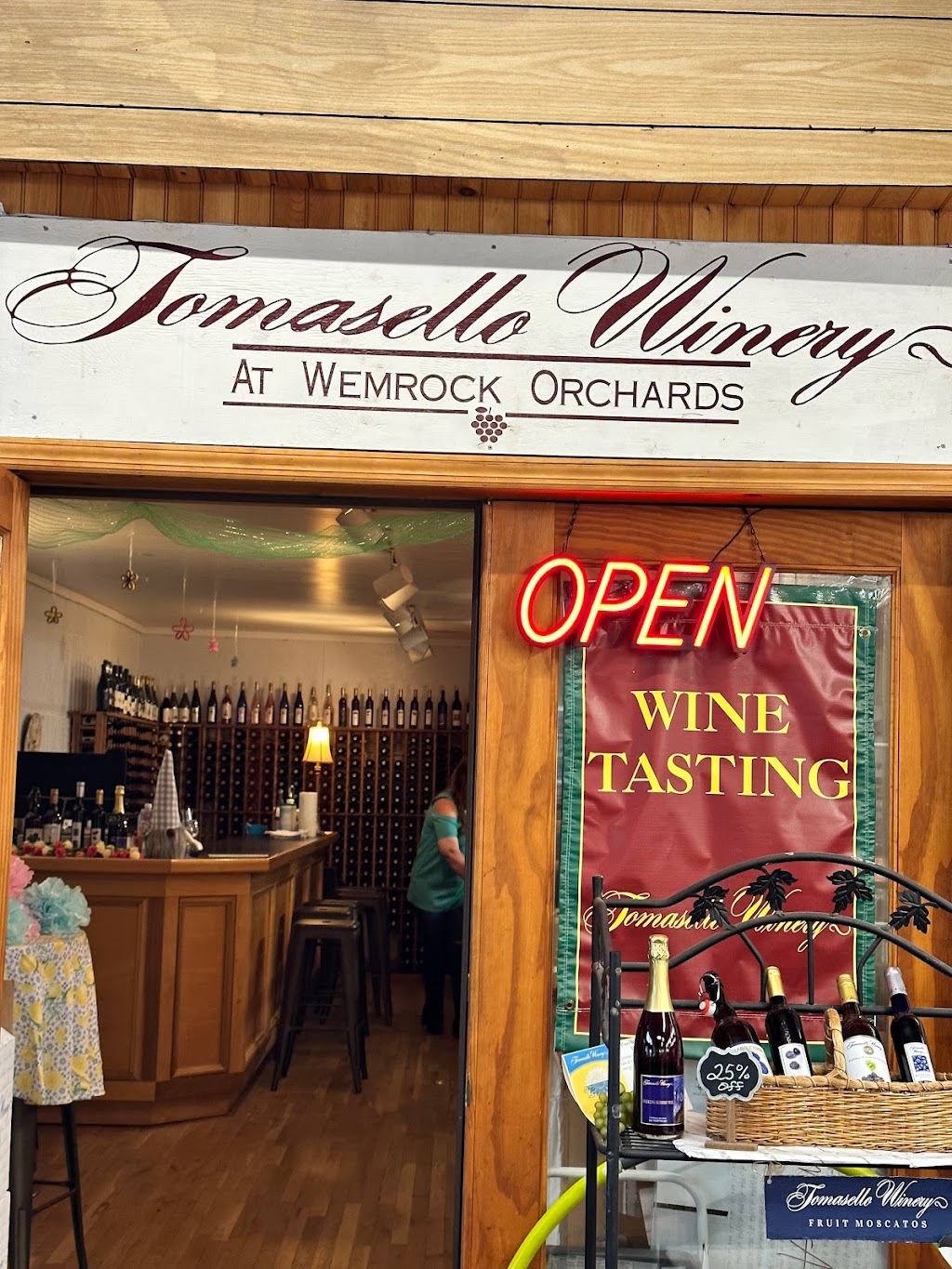 Tomasello Winery Tasting Room at Wemrock Orchards | 300 Hwy 33 &, Wemrock Rd, Freehold, NJ 07728, USA | Phone: (800) 666-9463