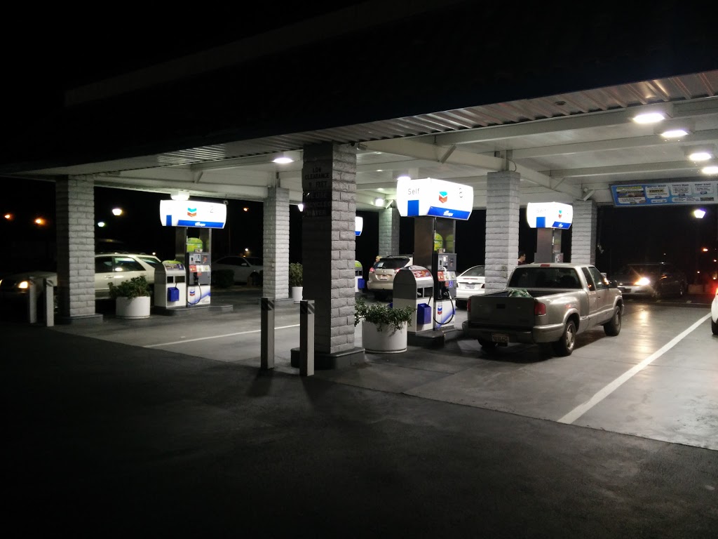 Chevron | 5225 Canyon Crest Dr #81, Riverside, CA 92507, USA | Phone: (951) 660-7657