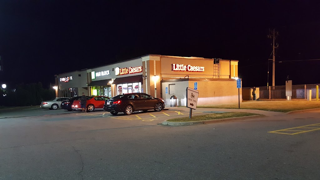 Little Caesars Pizza | 2581 Mounds View Blvd, County Highway 10, Mounds View, MN 55112, USA | Phone: (763) 780-9884