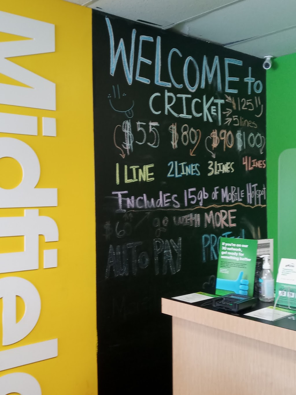 Cricket Wireless Authorized Retailer | 1433 Woodward Rd, Midfield, AL 35228, USA | Phone: (205) 925-0660