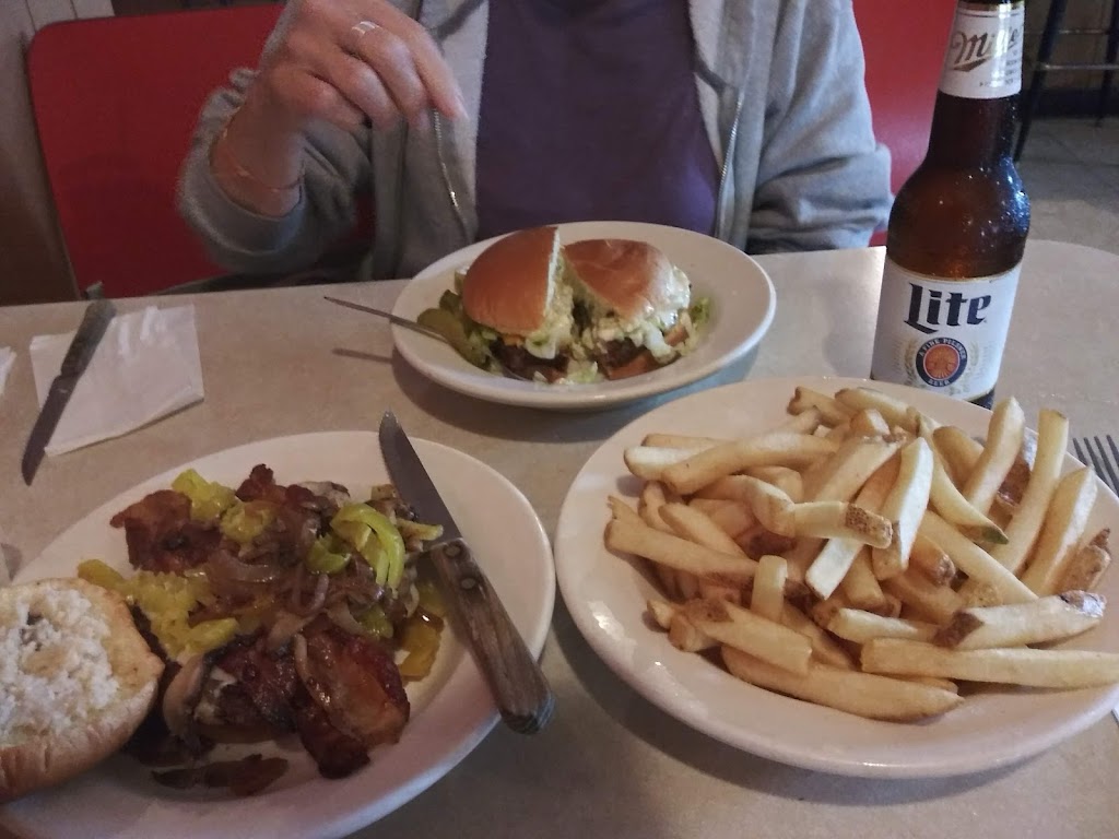 Joes Bar | 40980 Butternut Park Ct, Elyria, OH 44035, USA | Phone: (440) 322-9552