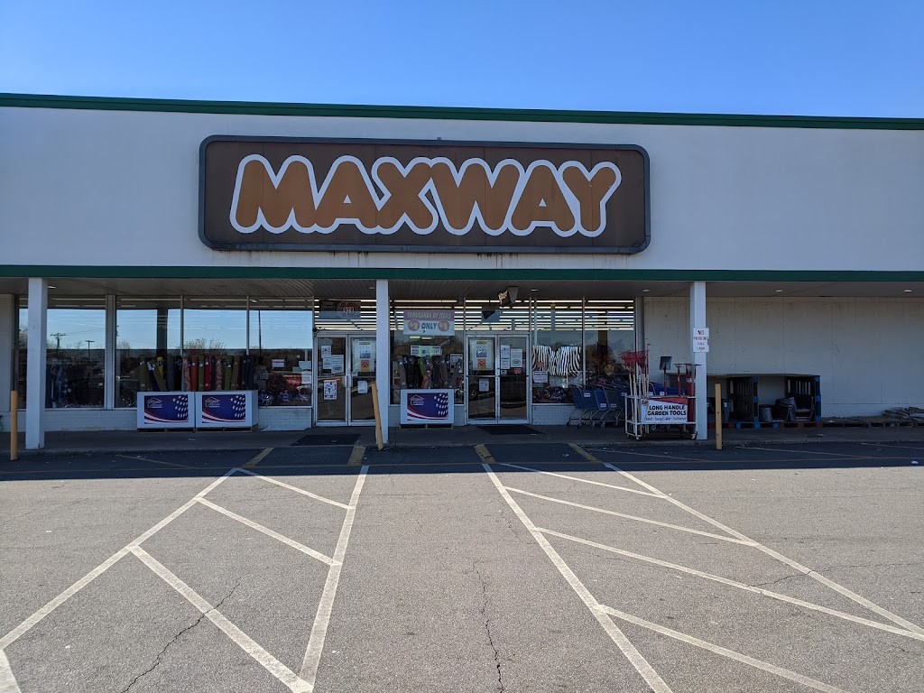 Maxway | 928 S State St, Yadkinville, NC 27055, USA | Phone: (336) 679-2670