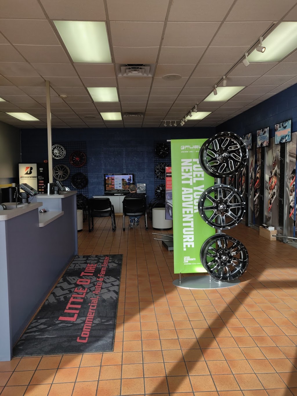 Little O Tire | 1111 E McKellips Rd, Mesa, AZ 85203, USA | Phone: (480) 649-4163