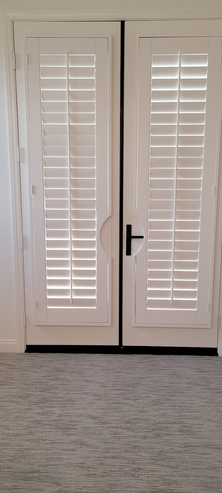 Oasis Custom Shutters Co | 3323 W Harvard St, Santa Ana, CA 92704, USA | Phone: (714) 540-4522