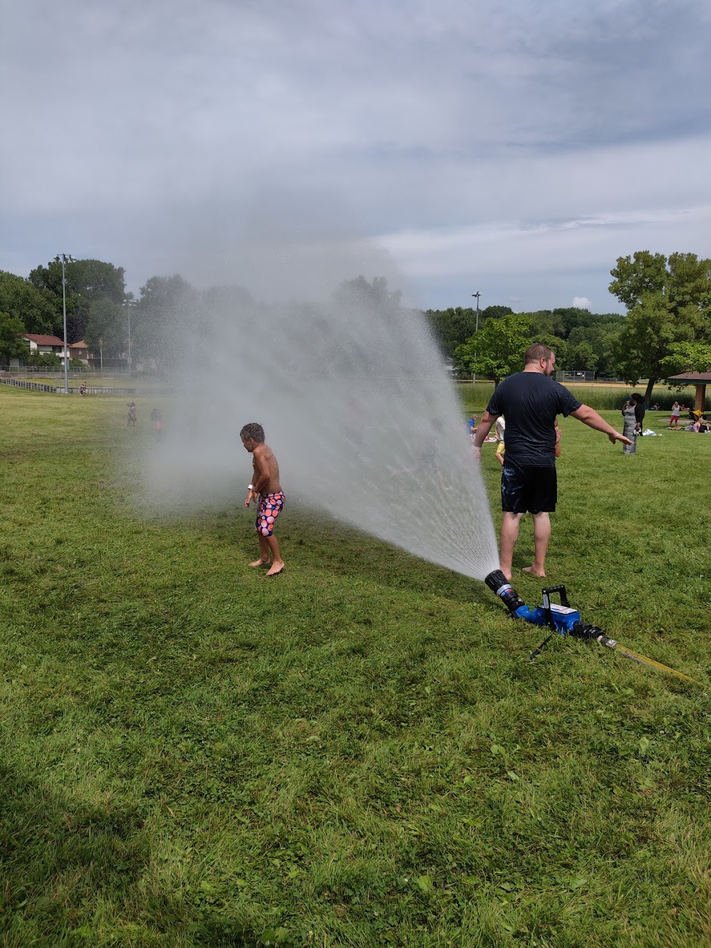 Valley Place Park Sledding Hill | 3224 Louisiana Ave N, Minneapolis, MN 55427, USA | Phone: (763) 531-0052