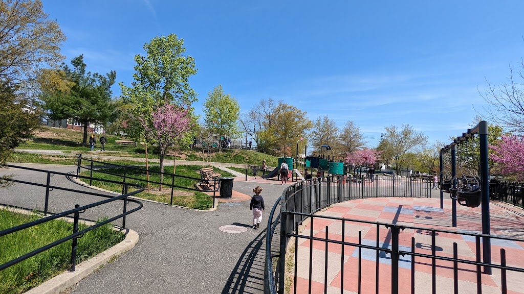 Lieutenant John H. Martinson Playground | Koch Blvd. &, Preston Ave, Staten Island, NY 10312, USA | Phone: (212) 639-9675