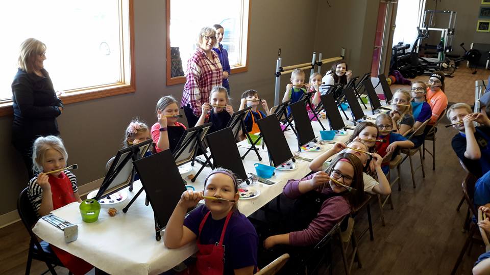 Brush Strokes Paint Party and Art Supply | 273 N Morse St, Ellsworth, WI 54011, USA | Phone: (715) 204-9491