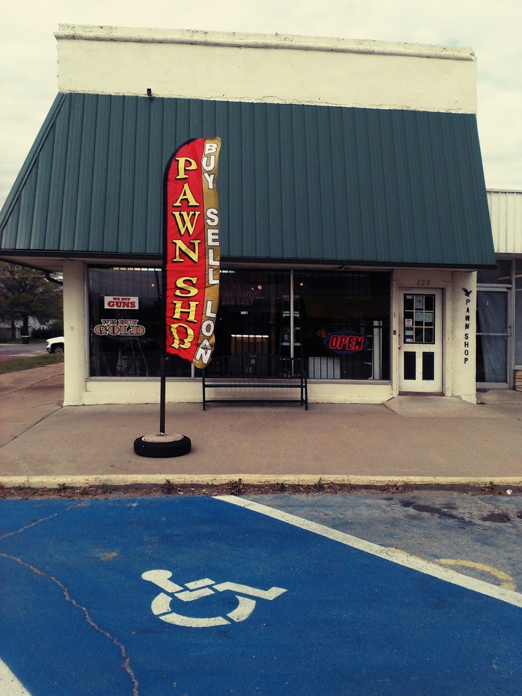 Arkansas River Gun & Pawn LLC | 124 S Broadway St, Cleveland, OK 74020, USA | Phone: (918) 358-5327