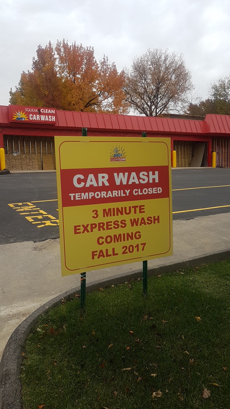 Squeaky Clean Car Wash | 12425 Dorsett Rd, Maryland Heights, MO 63043, USA | Phone: (314) 997-3534