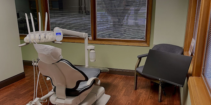 Eastland Dental Center | 1404 Eastland Dr Suite 101, Bloomington, IL 61701, United States | Phone: (309) 663-4711