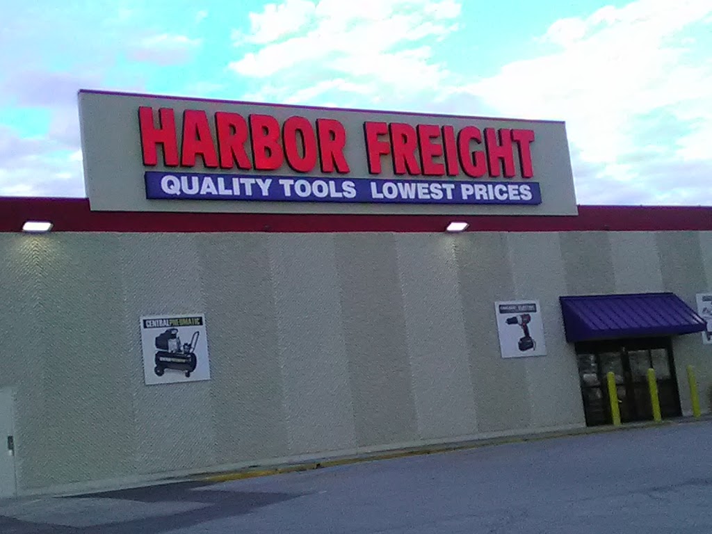 Harbor Freight Tools | 2606 Homer M Adams Pkwy, Alton, IL 62002, USA | Phone: (618) 462-0307