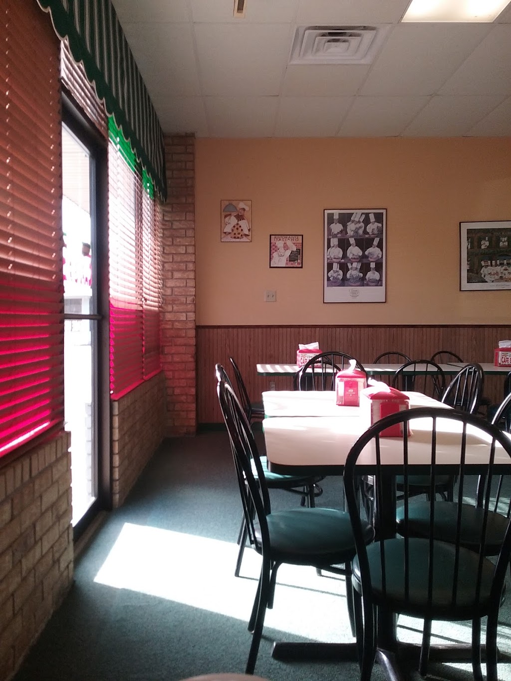 Café 94 Pizza -N- More | 9609 Plank Rd, Clinton, LA 70722, USA | Phone: (225) 683-5666