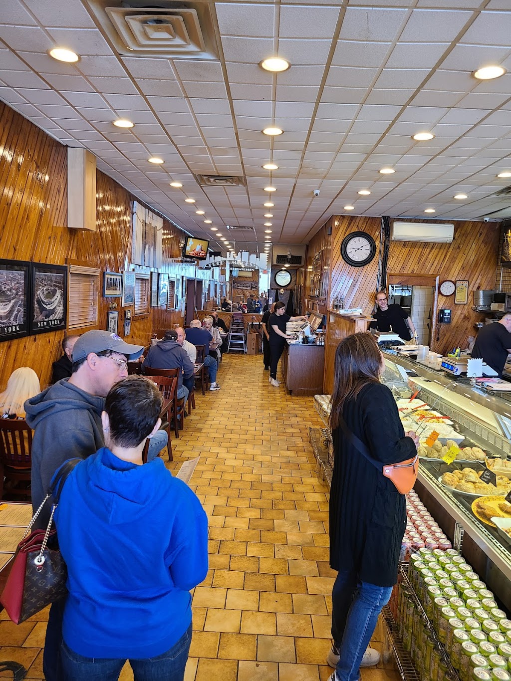 Fred and Murrys Kosher Delicatessen | 4345 US Highway 9 Pond Road Plaza, Freehold, NJ 07728, USA | Phone: (732) 462-3343
