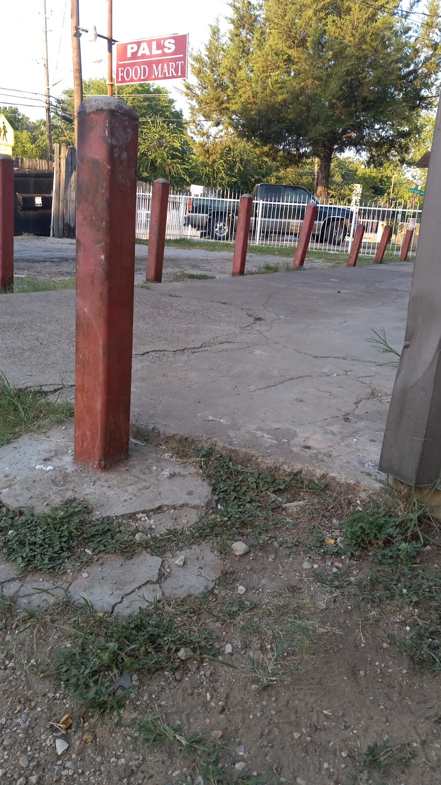 Pals Food Mart | 2307 Ann Arbor Ave, Dallas, TX 75216, USA | Phone: (214) 372-0018