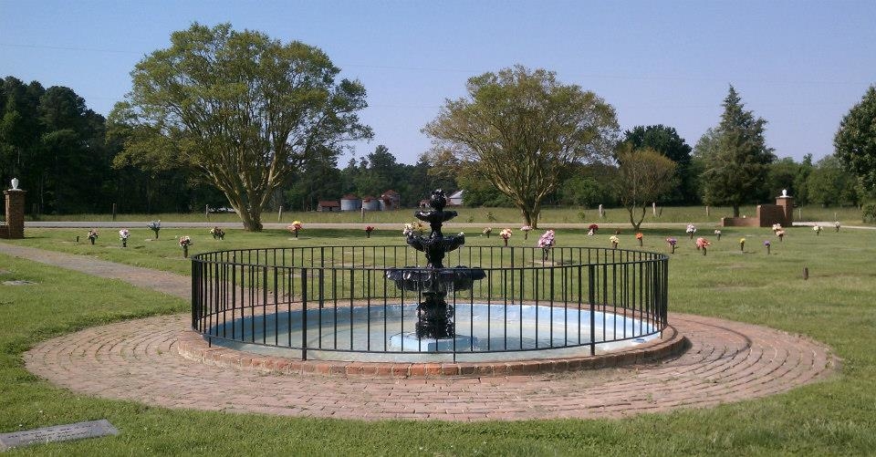 Merchants Hope Memorial Gardens | 11302 Merchants Hope Rd, Hopewell, VA 23860, USA | Phone: (804) 458-6197