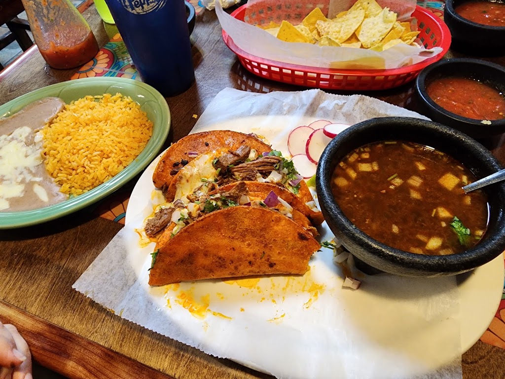 Los Rodeos Mexican Restaurant | 240 Skywatch Dr, Danville, KY 40422, USA | Phone: (859) 238-0041